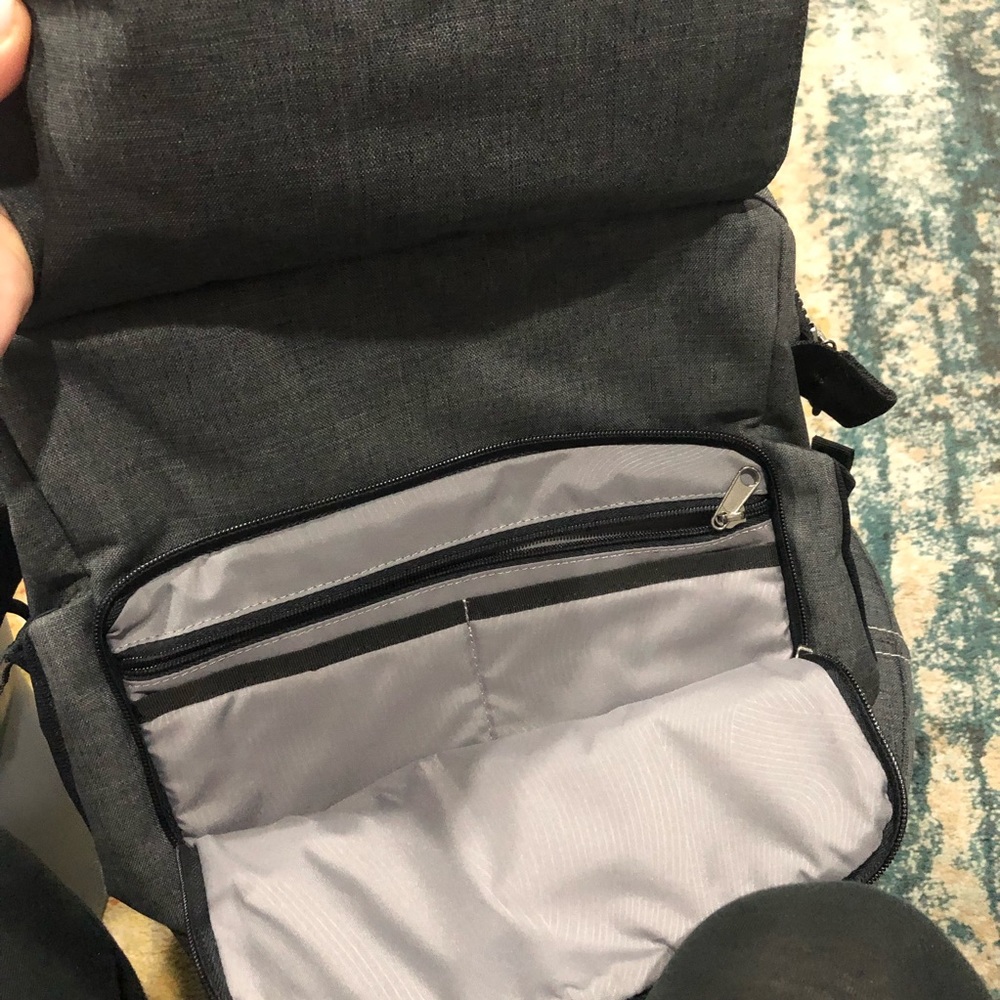 Case Logic Camera Bag - Picture 3 of 8